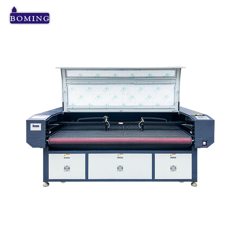 Auto feeding laser cutting machine