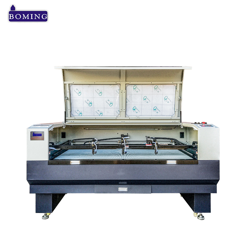 trademark woven label solar cell CCD camera laser cutting machine